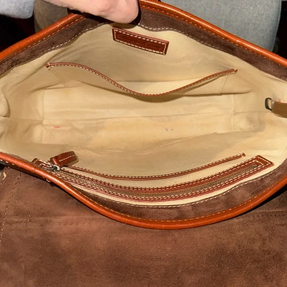 Florentine Toscana leather crossbody saddle bag - Picture 5 of 12